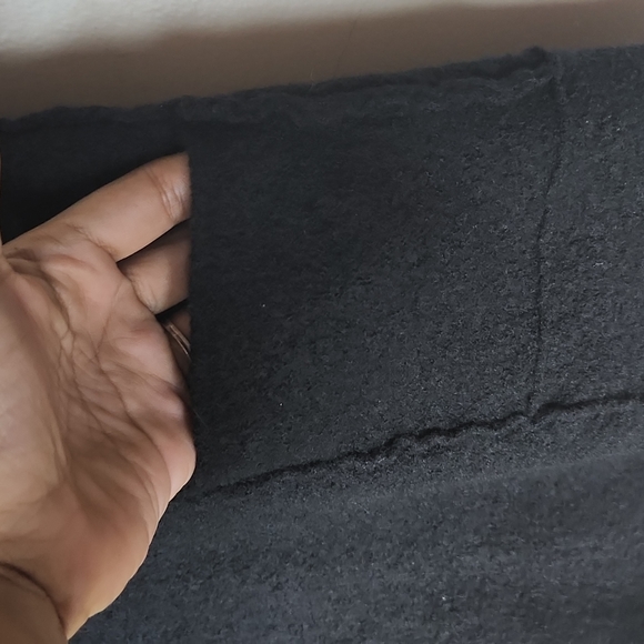 Nannette Lepore 100% Extra Fine Merino Wool Black Vest w/ 2 Front Pockets - Picture 2 of 5